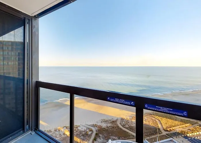Beachfront With Balcony Ac Pools Gym & Sauna Сasa de vacaciones