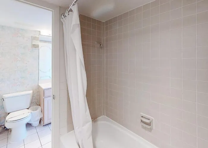 Сasa de vacaciones Beachfront With Balcony Ac Pools Gym & Sauna Ocean City
