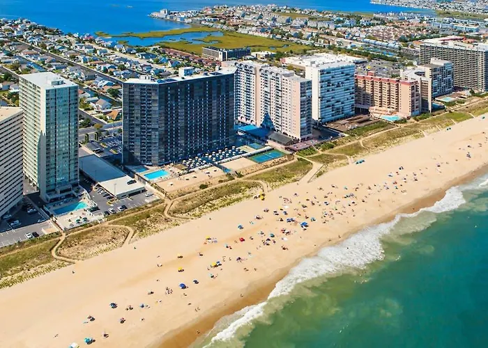Beachfront With Balcony Ac Pools Gym & Sauna